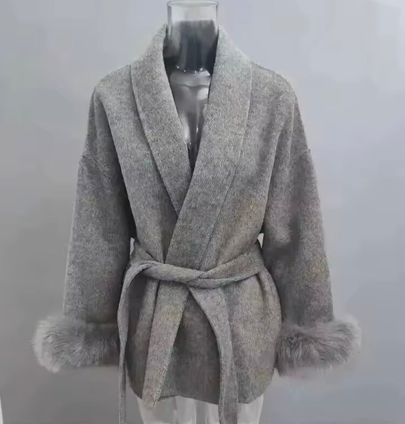 UCXQ Elegant OL Office Lady Overcoats Fur Patchwork Long Sleeve Woolen Coat Beautiful Women's Clothing Jacket Autumn 2025 Winter